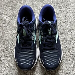 Womens BROOKS GHOST 14 sneakers sz 9
